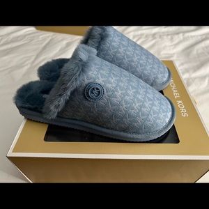 Michael Kors slippers